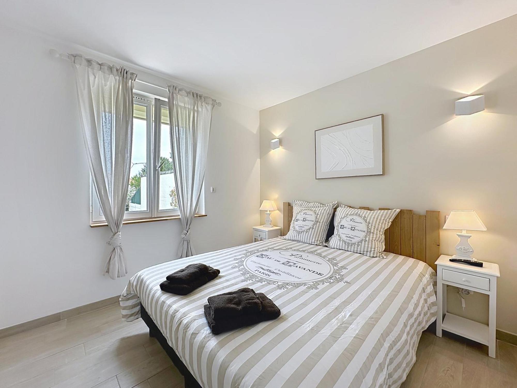 Charmante Maison 2 Chambres Avec Cour Et Jardin Sainte-Savine Экстерьер фото
